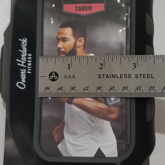 Omari Hardwick - Cardio Sports Armband - Black and Grey - Picture 6 of 9